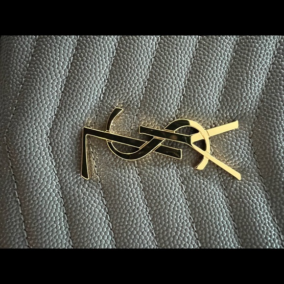 NWT YSL Lou Mini Camera crossbody bag in Fog Grey - Picture 4 of 7